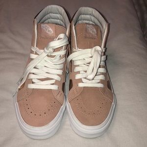 Women’s high top Vans